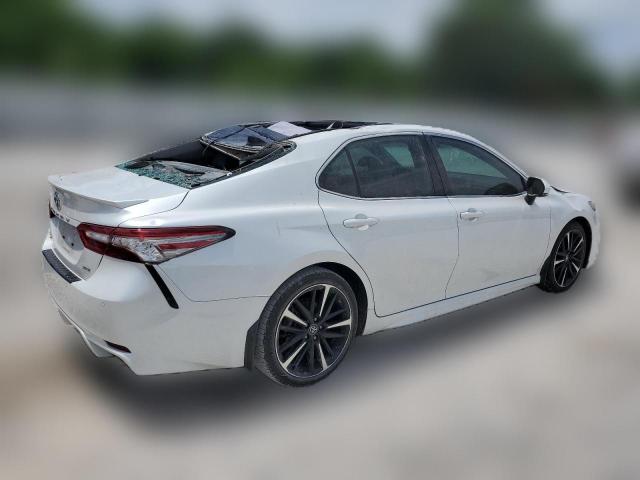  TOYOTA CAMRY 2019 Белый