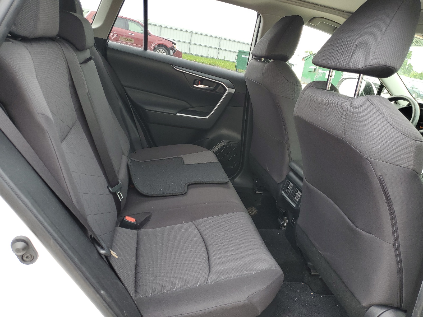 JTMR6RFV6LD001339 2020 Toyota Rav4 Xle