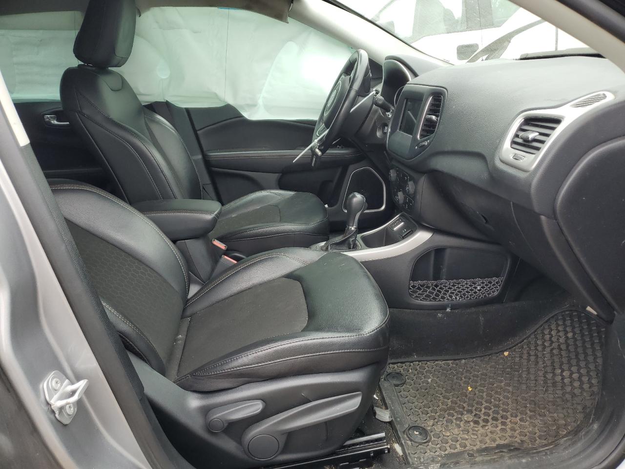 2020 Jeep Compass Latitude VIN: 3C4NJCBB9LT205732 Lot: 55915514