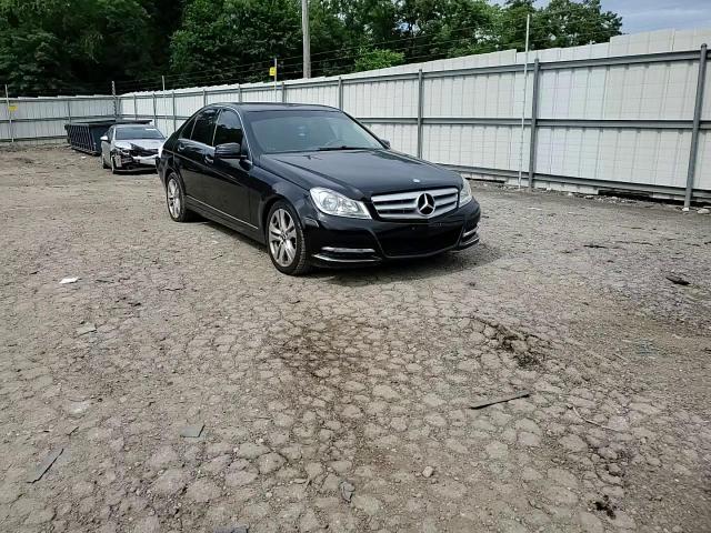2012 Mercedes-Benz C 300 4Matic VIN: WDDGF8BB5CR217902 Lot: 60479314