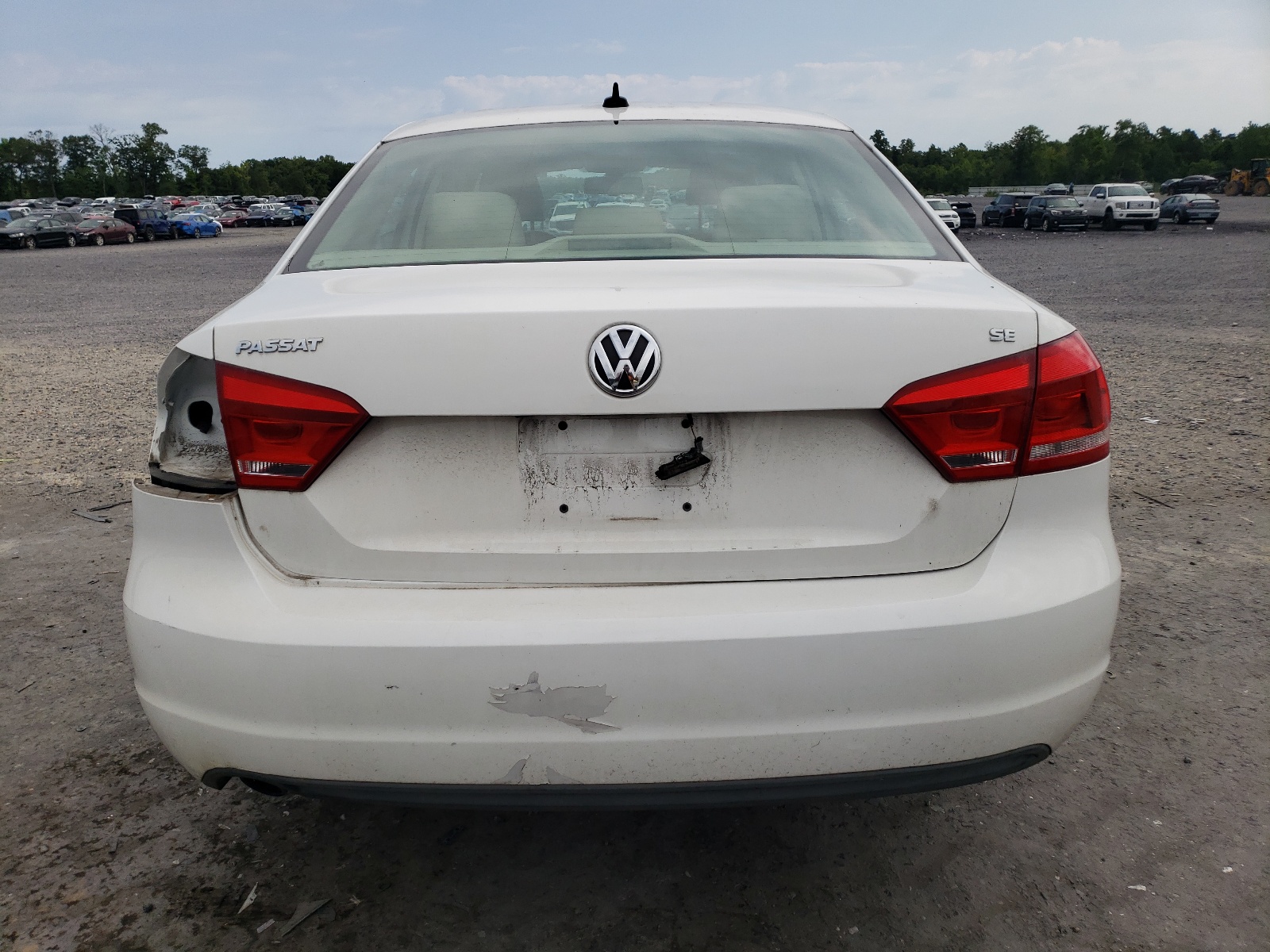 1VWBP7A34DC046681 2013 Volkswagen Passat Se