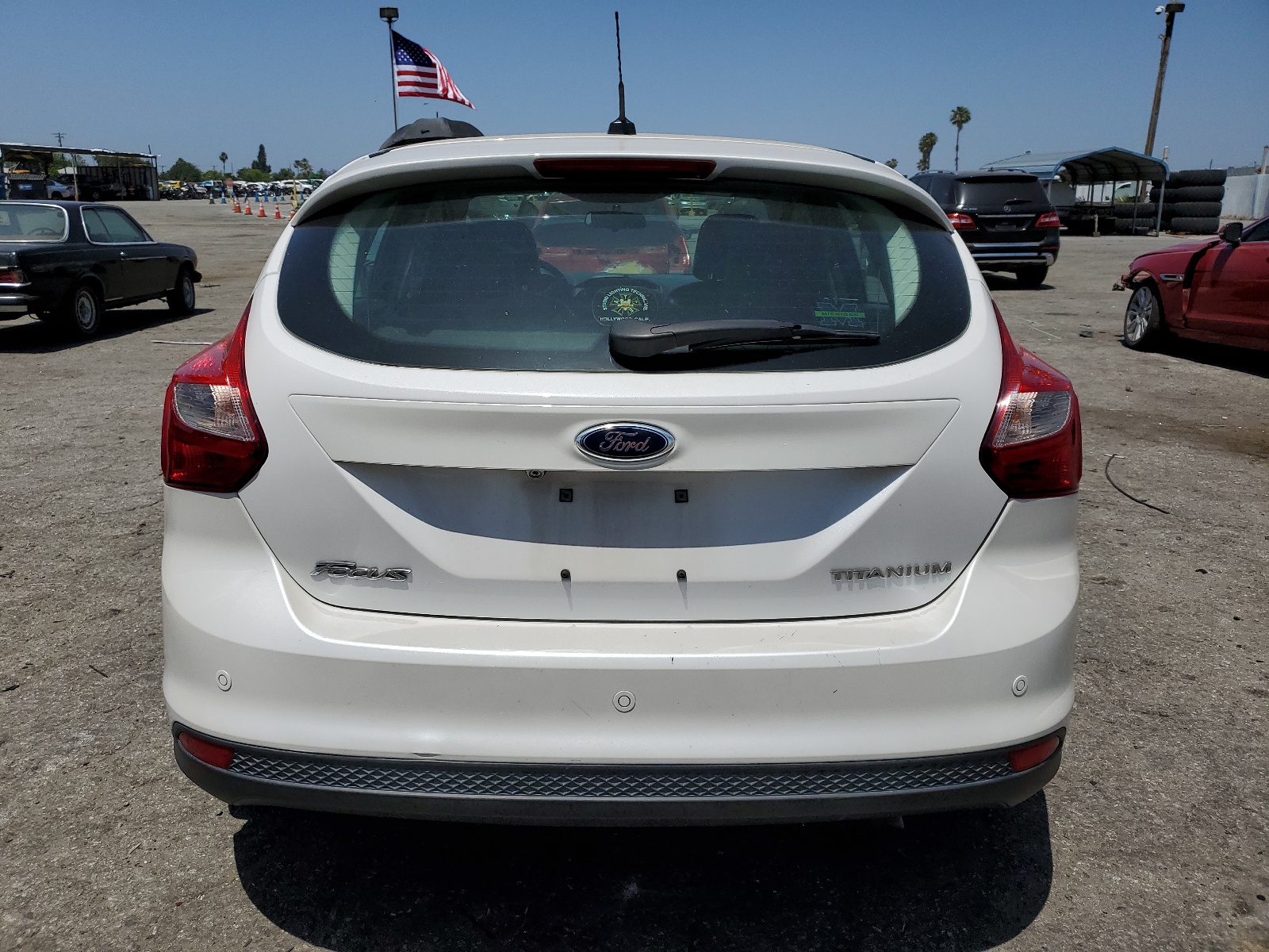 2013 Ford Focus Titanium vin: 1FADP3N26DL145336