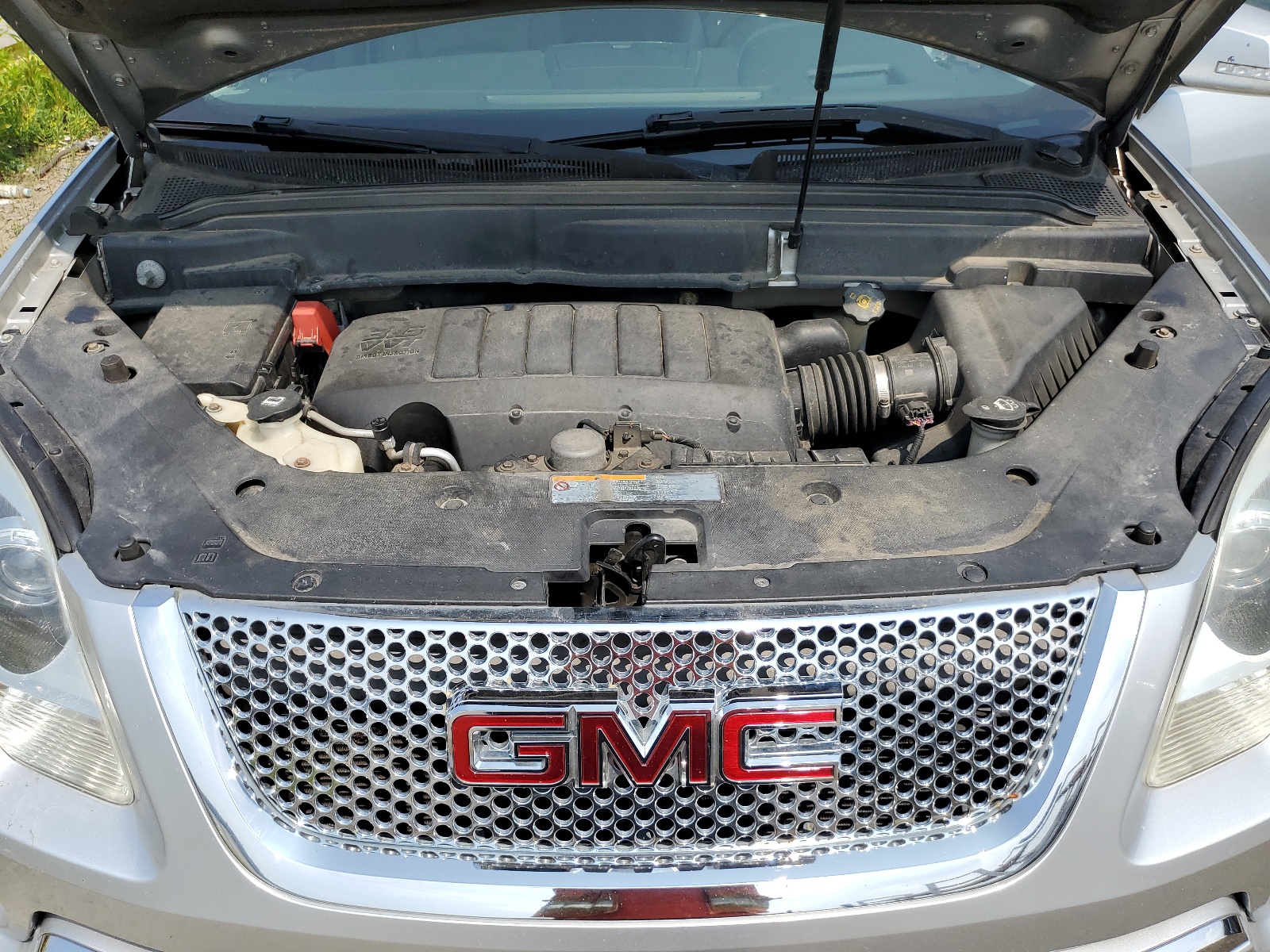 1GKKVTED5BJ318530 2011 GMC Acadia Denali