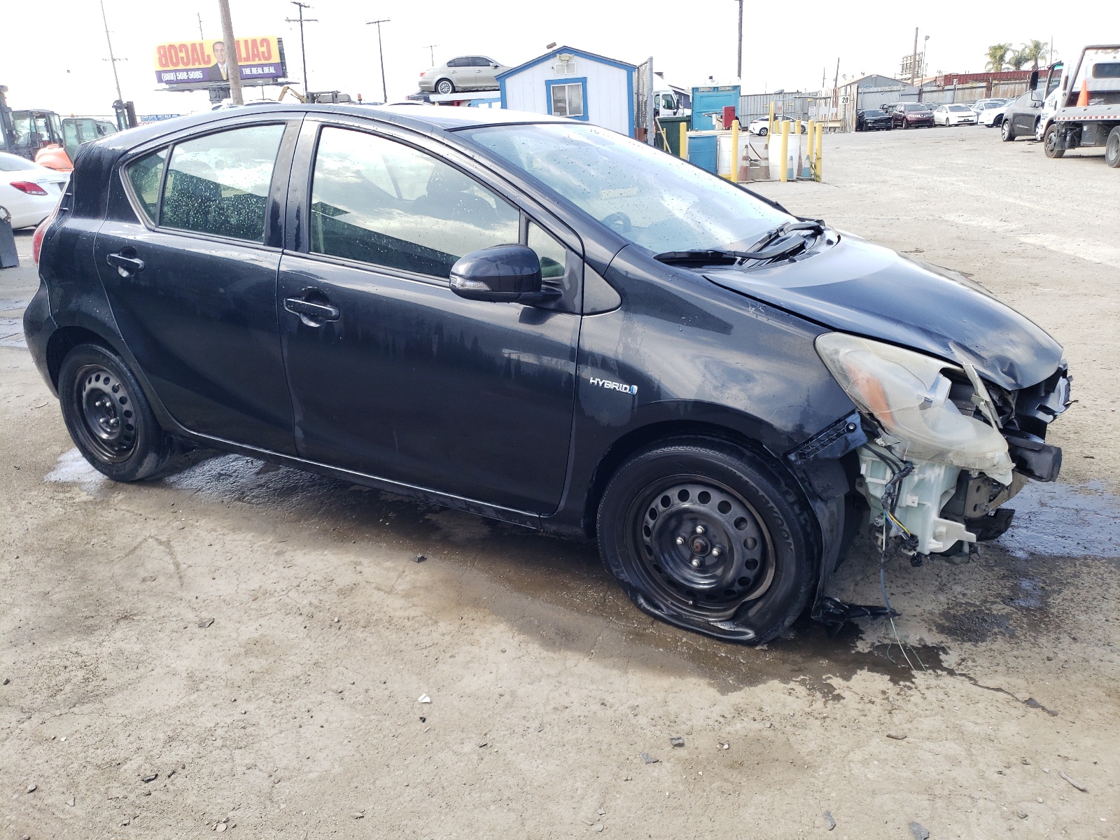 2015 Toyota Prius C vin: JTDKDTB36F1100130