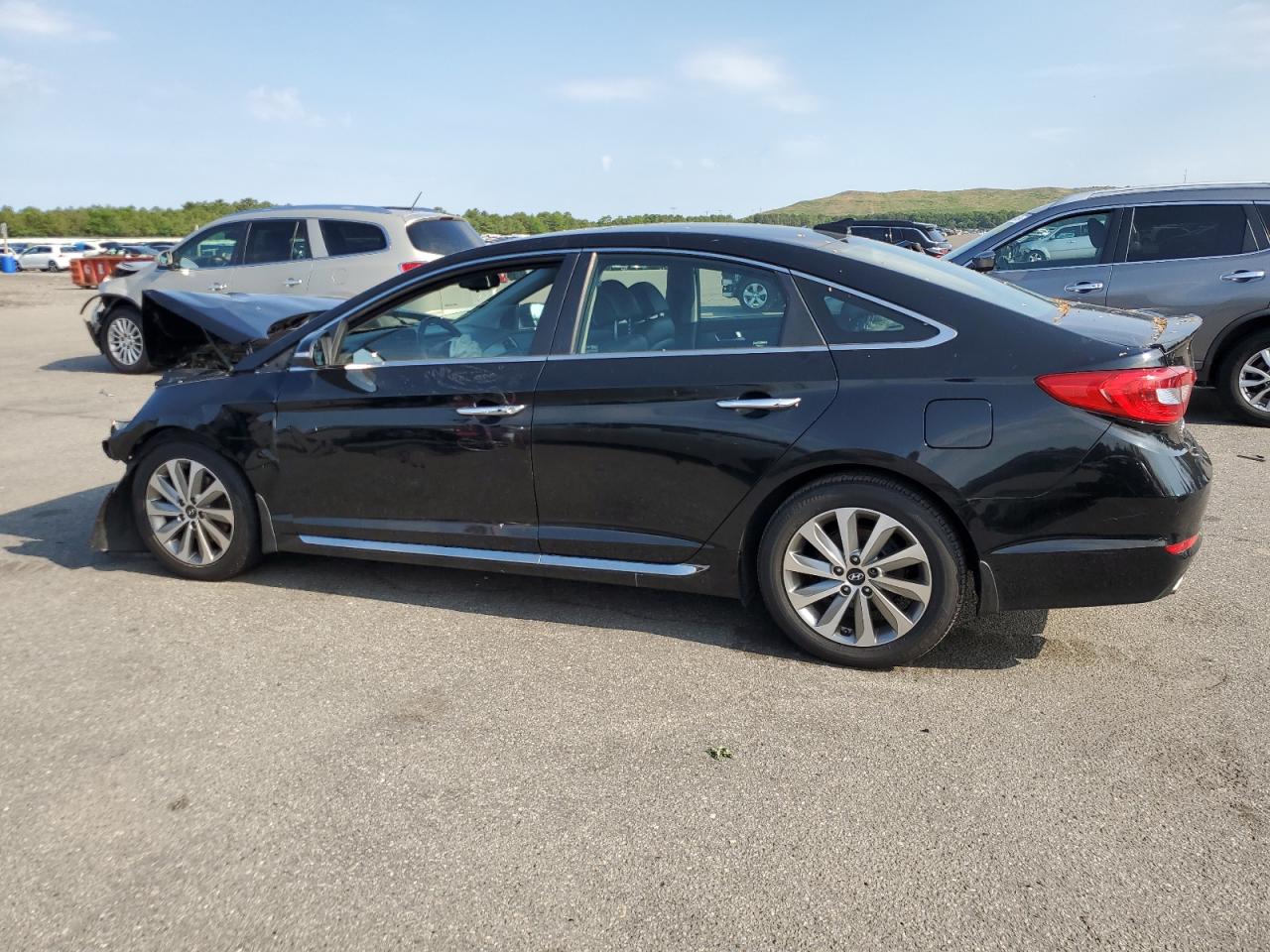 5NPE34AF2HH461755 2017 HYUNDAI SONATA - Image 2