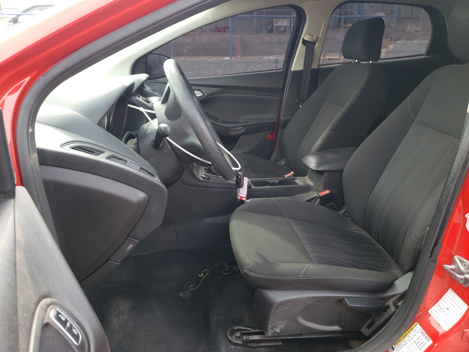 1FADP3K28HL225019 2017 Ford Focus Se