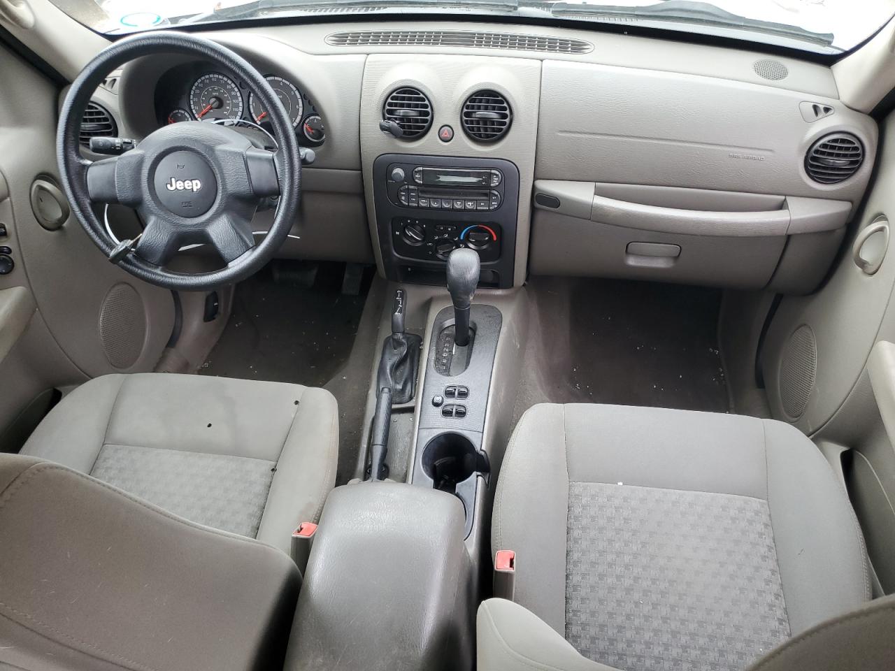 2006 Jeep Liberty (North America) - Image 8