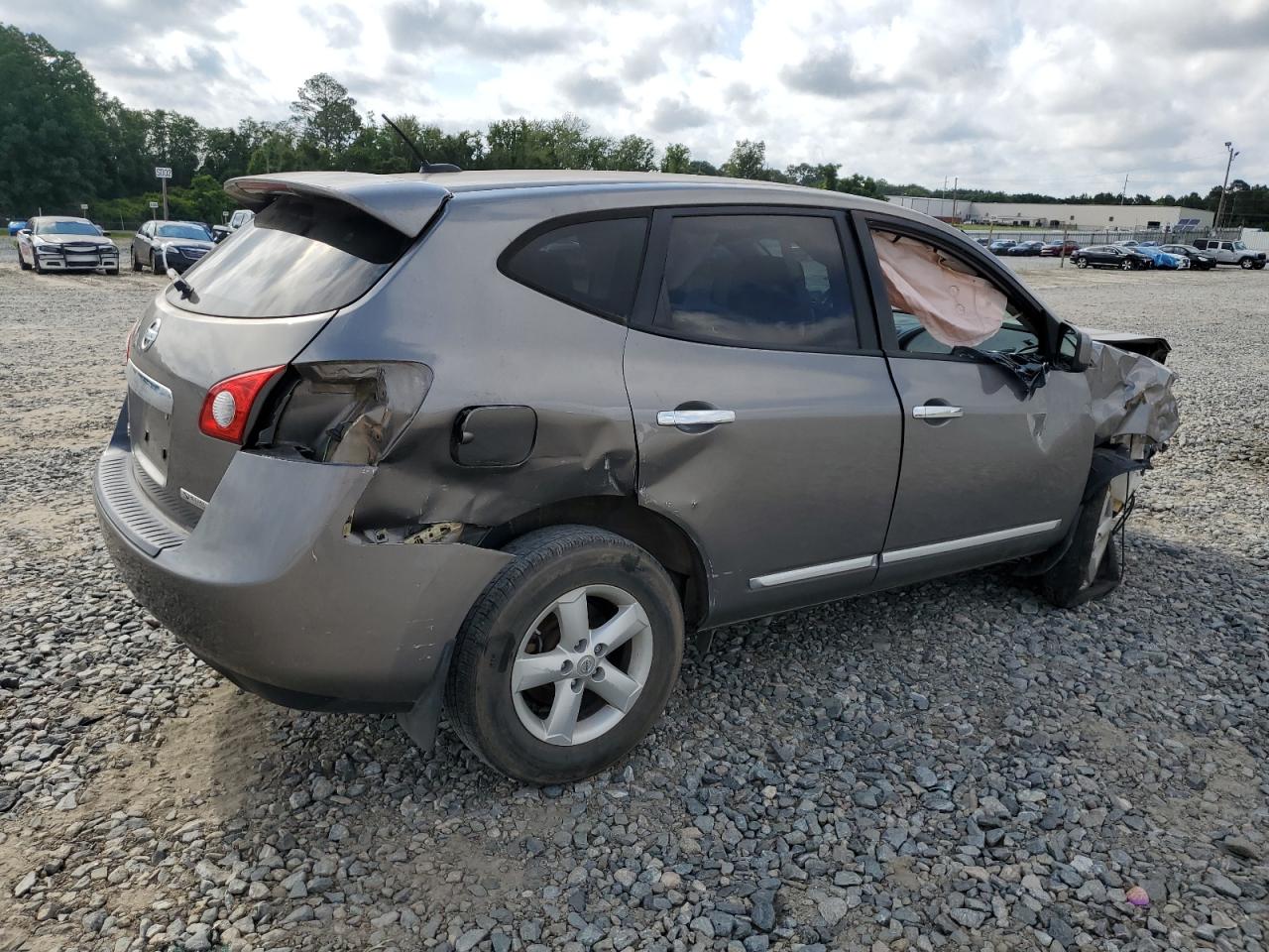 2013 Nissan Rogue - Image 3