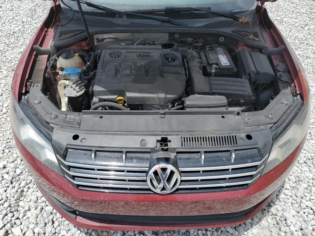 1VWBV7A35FC091704 2015 Volkswagen Passat Se