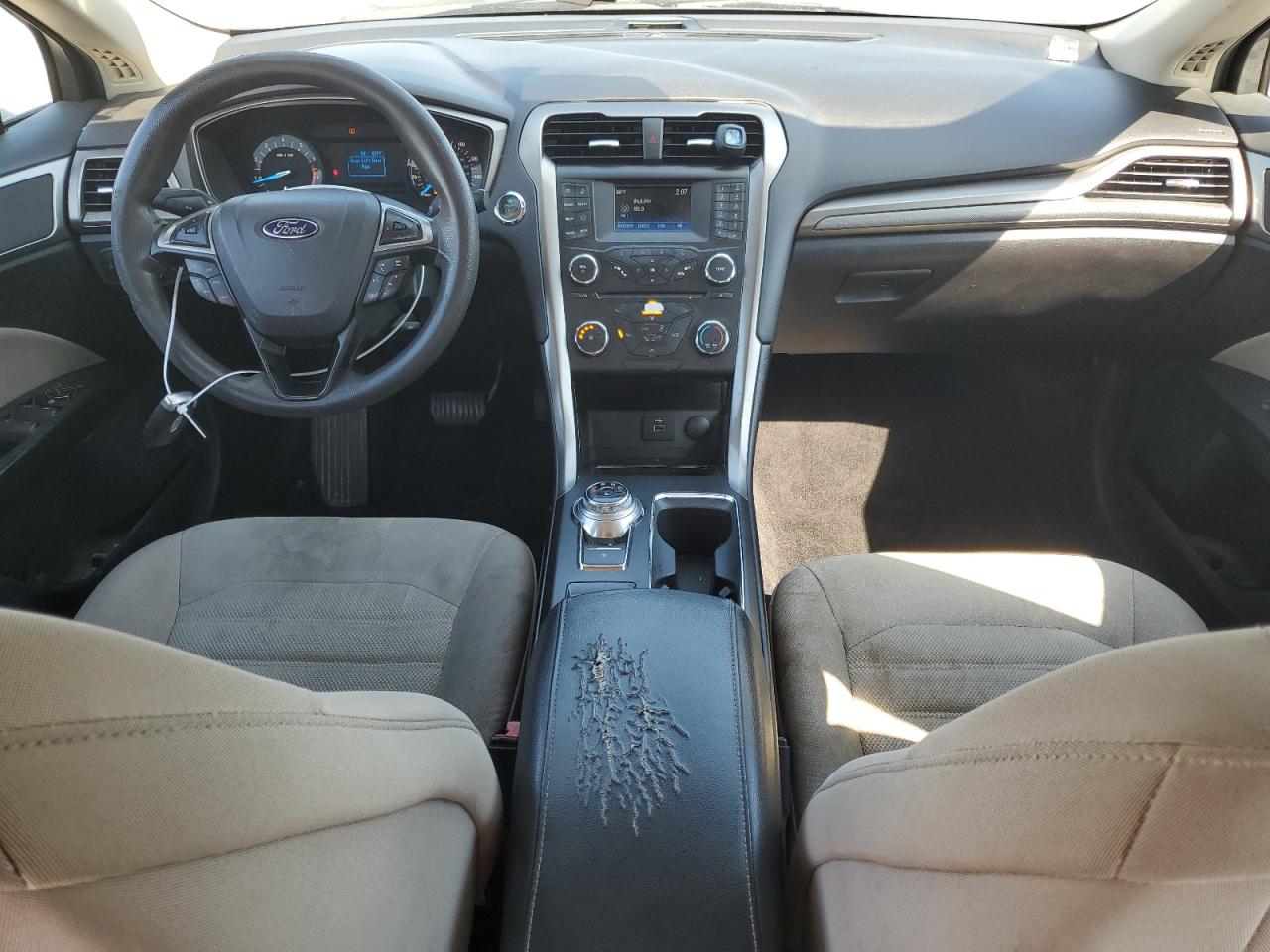 2017 Ford Fusion S VIN: 3FA6P0G70HR247058 Lot: 59535884