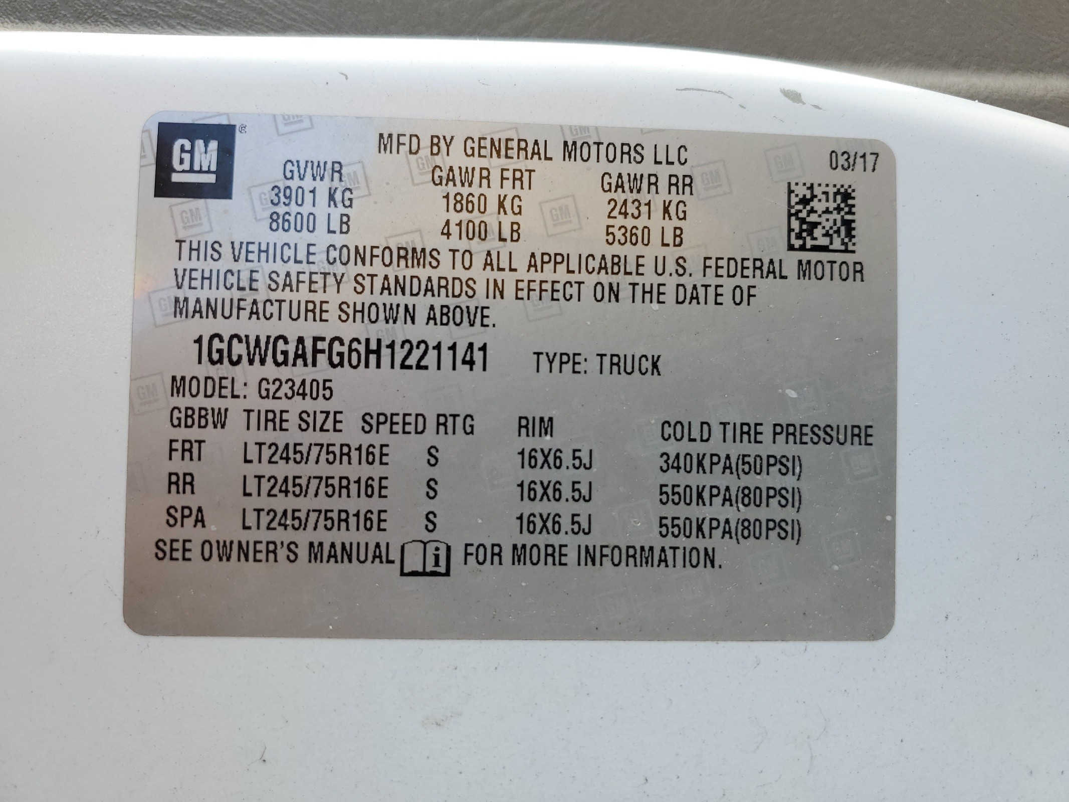 1GCWGAFG6H1221141 2017 Chevrolet Express G2500