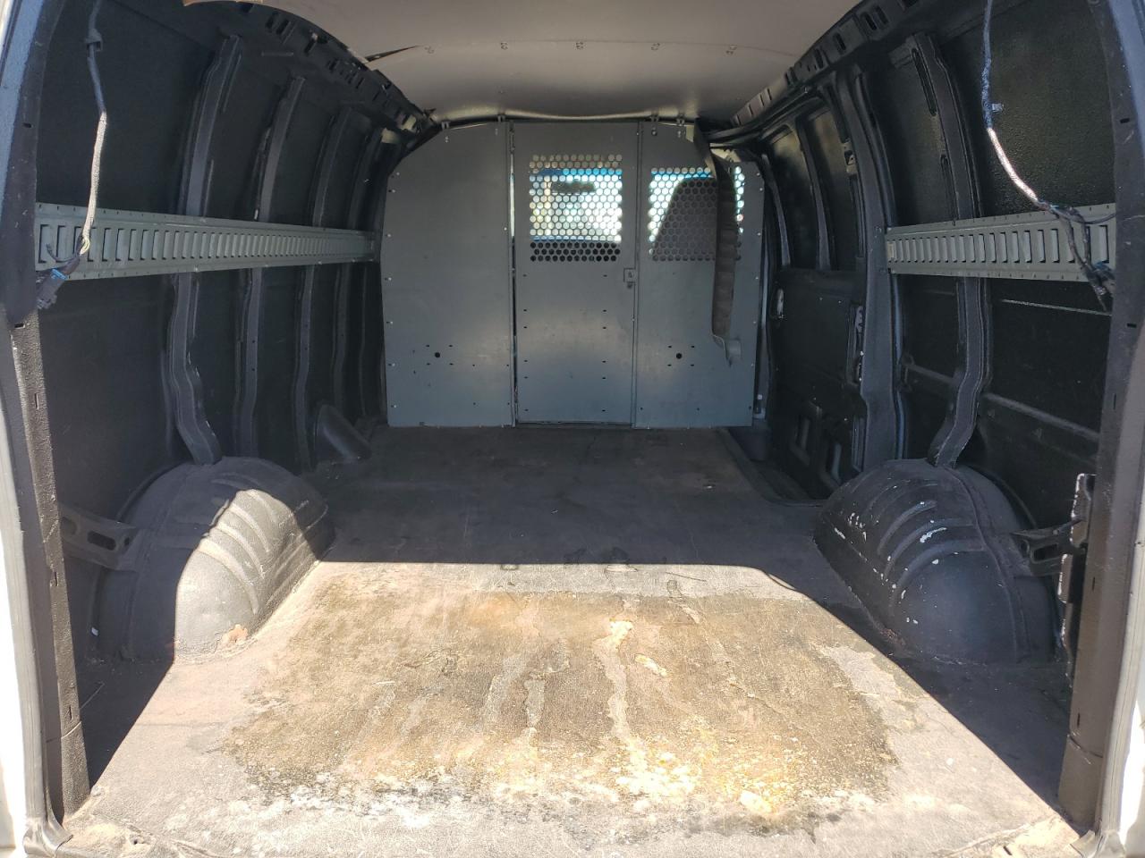 2005 Chevrolet Express G2500 VIN: 1GCGG25V051105911 Lot: 60920344