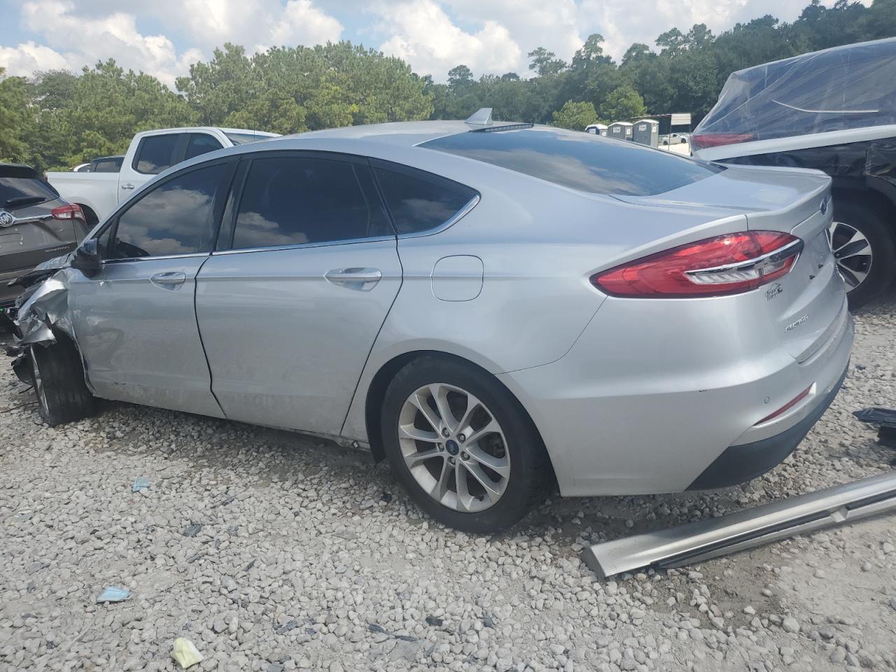 3FA6P0HD1KR250031 2019 FORD FUSION - Image 2