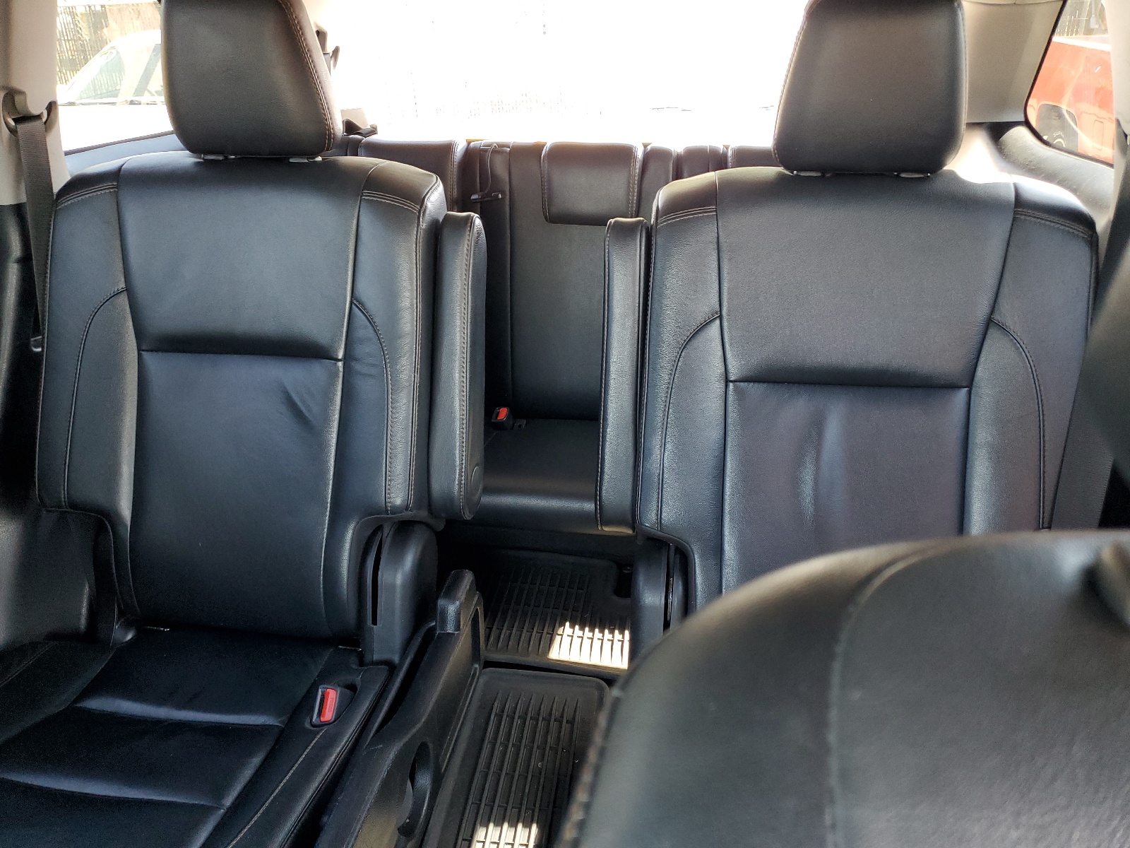 5TDJZRFH2JS550679 2018 Toyota Highlander Se