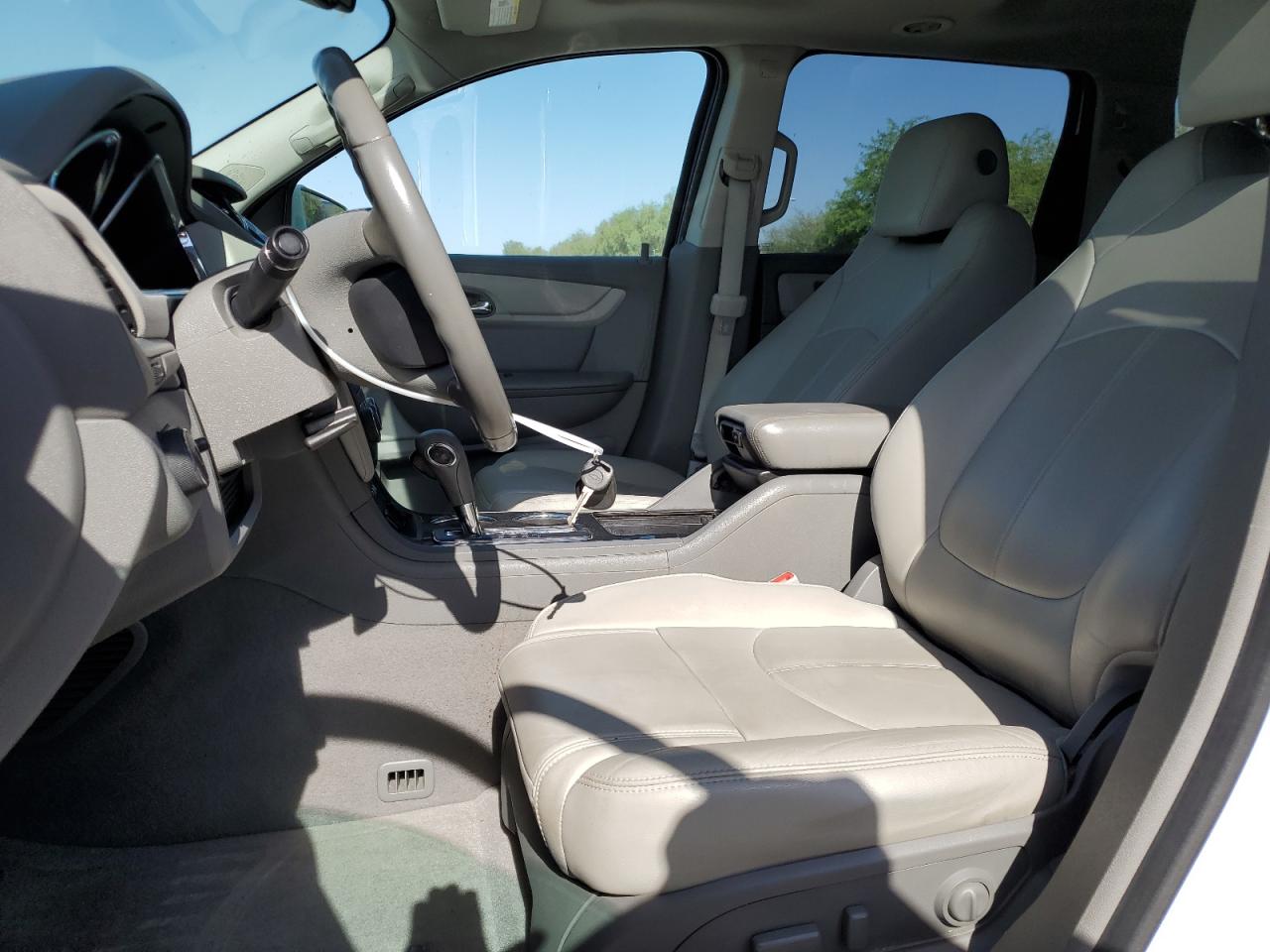 1GNKVHKD7HJ340185 2017 Chevrolet Traverse Lt 1GNKVHKD7HJ340185 2017 Chevrolet Traverse Lt