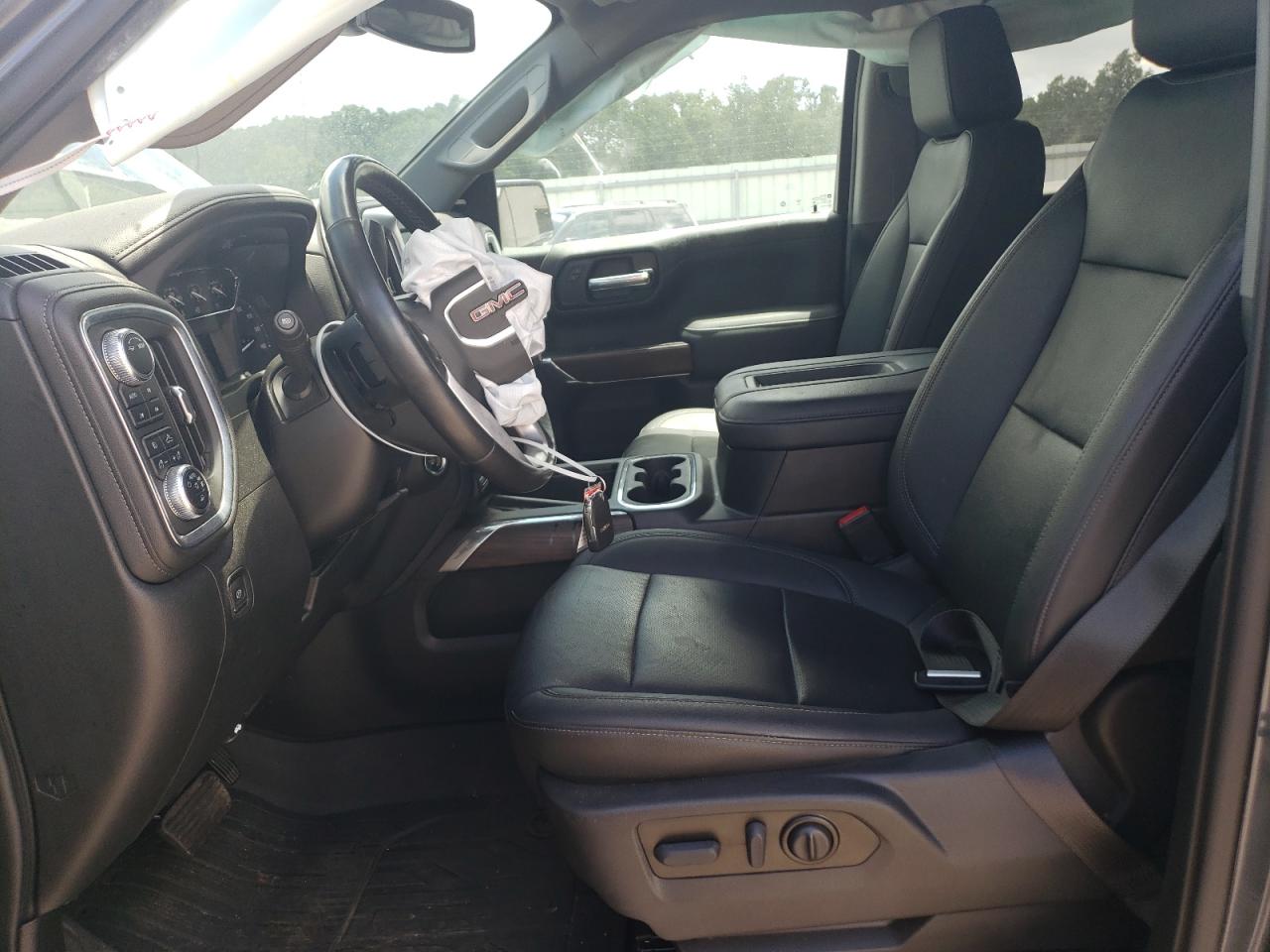 2022 GMC Sierra - Image 7