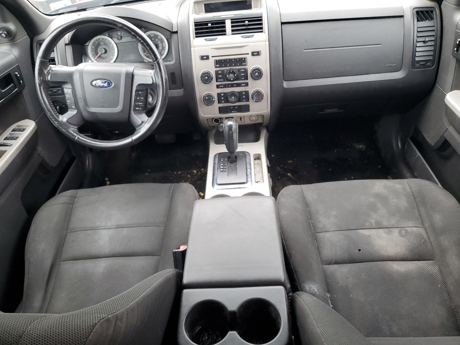 1FMCU0D73AKA45492 2010 Ford Escape Xlt