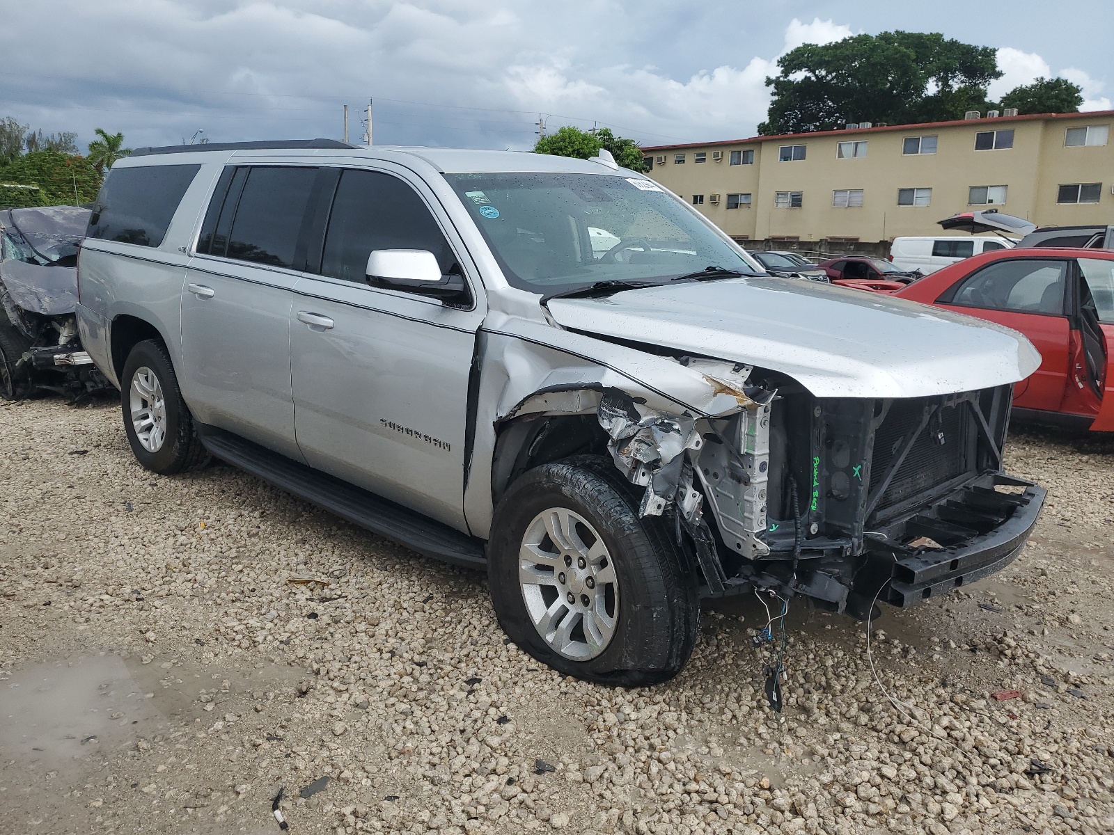 2018 Chevrolet Suburban C1500 Lt vin: 1GNSCHKC4JR370037