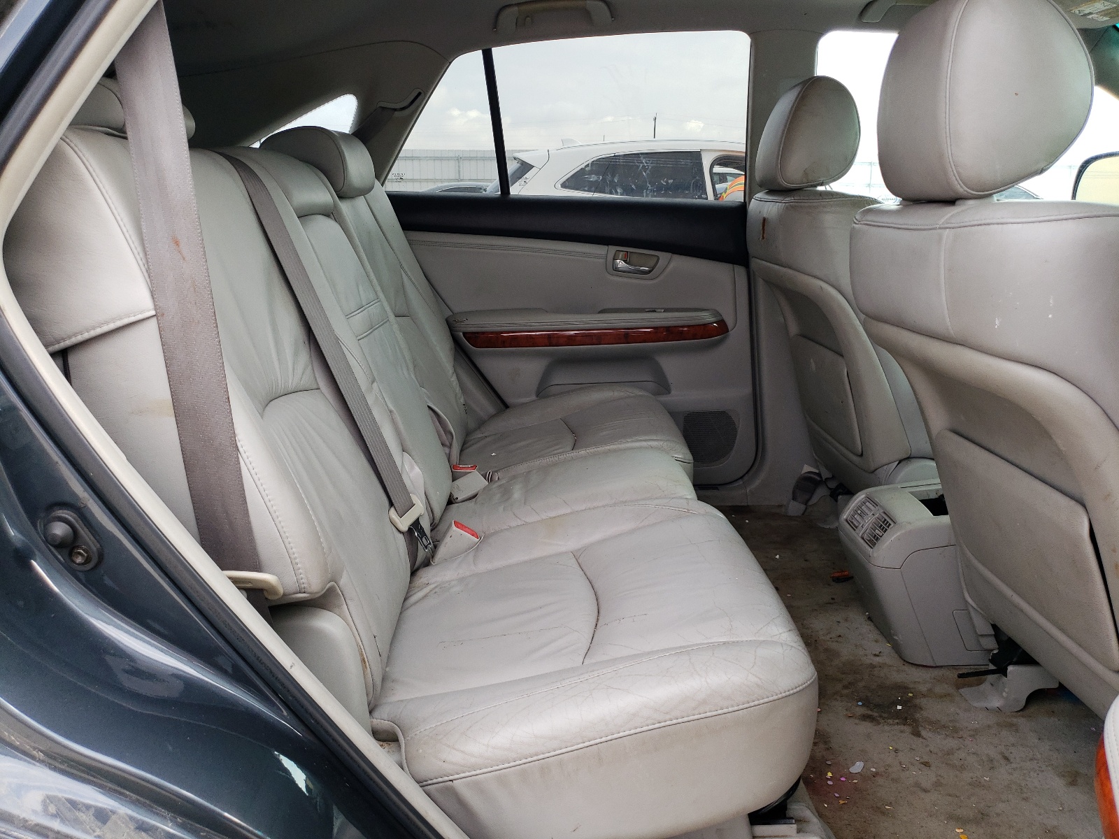 2T2GA31U54C007502 2004 Lexus Rx 330