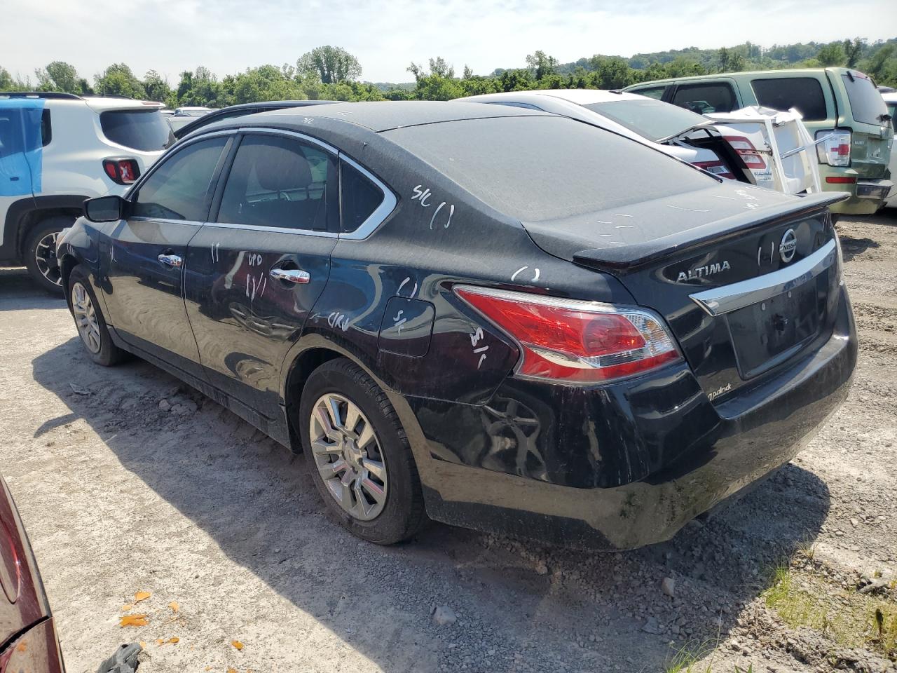 2015 Nissan Altima - Image 2