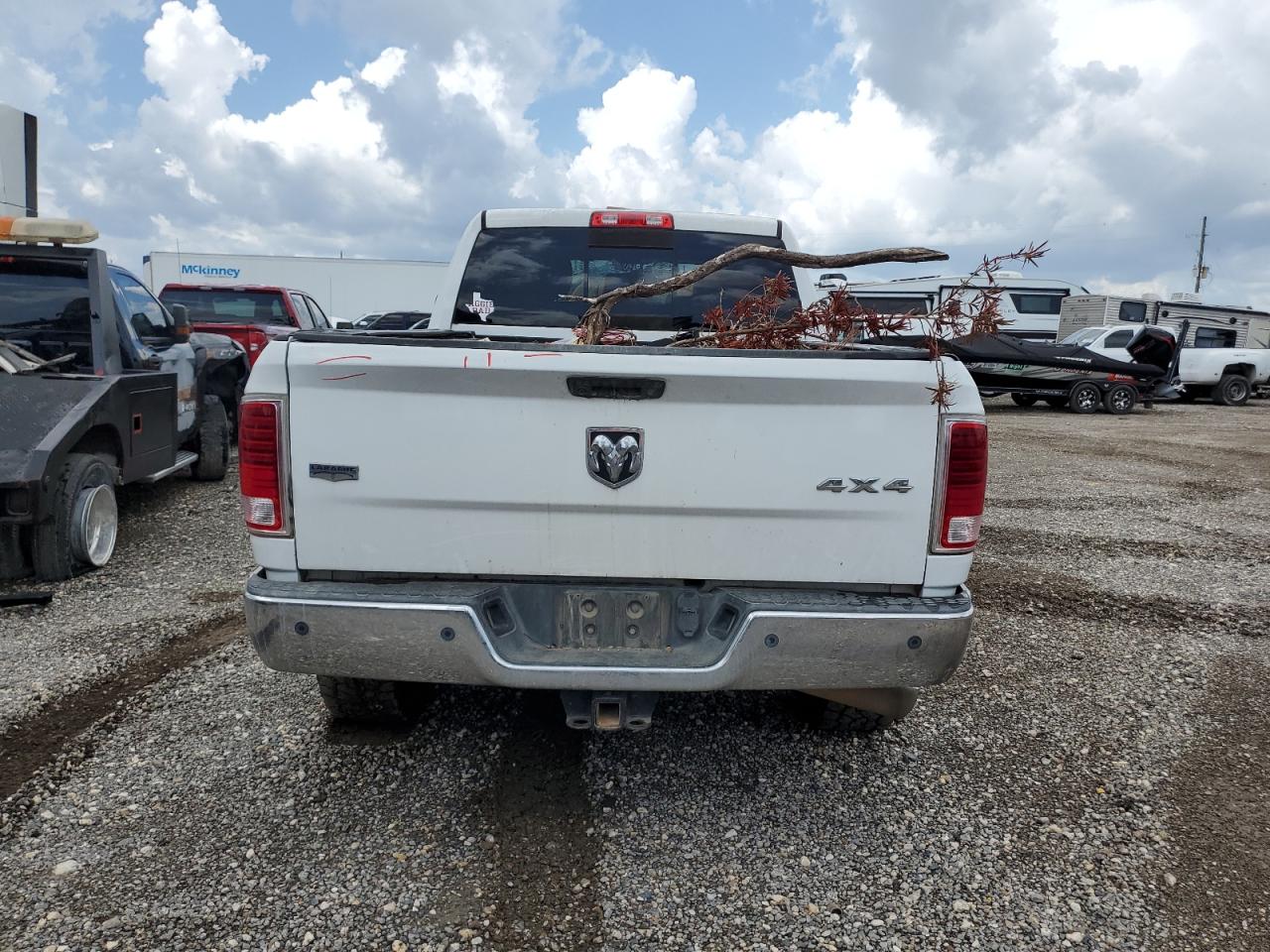 2015 Ram 2500 Laramie VIN: 3C6UR5NL1FG552254 Lot: 58365744