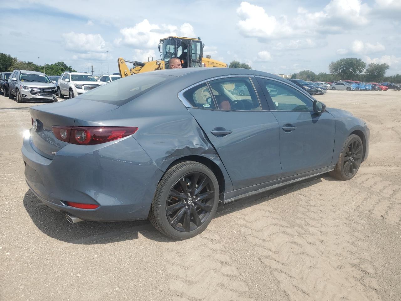 3MZBPBCM8RM407084 2024 Mazda 3 Preferred