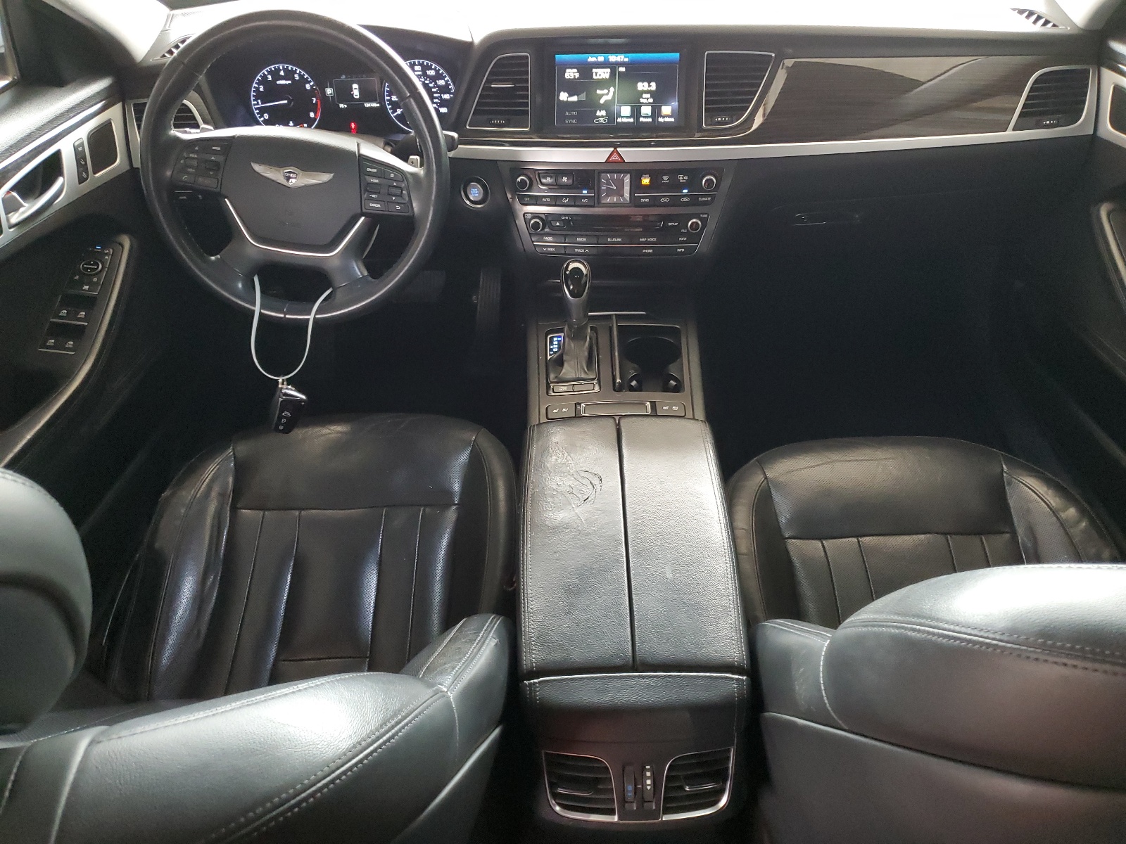 2015 Hyundai Genesis 3.8L vin: KMHGN4JE4FU057106