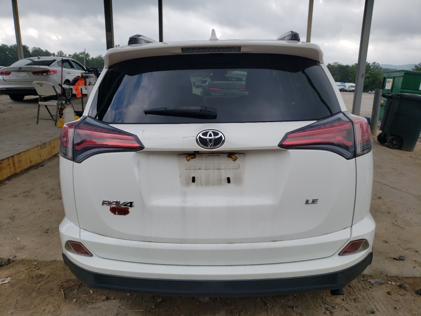 JTMZFREV0HJ108509 2017 Toyota Rav4 Le