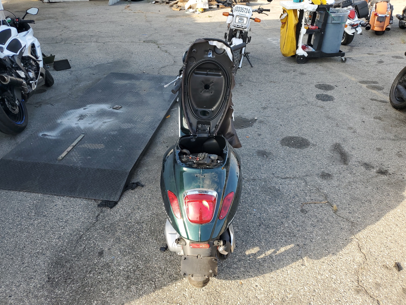 ZAPM818GXL5903599 2020 Vespa Scooter