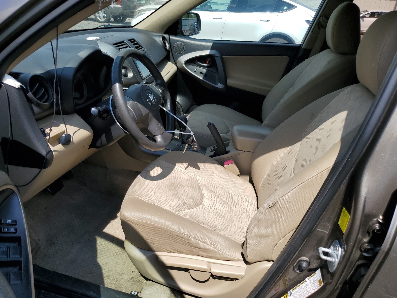 JTMZF4DV5B5034606 2011 Toyota Rav4