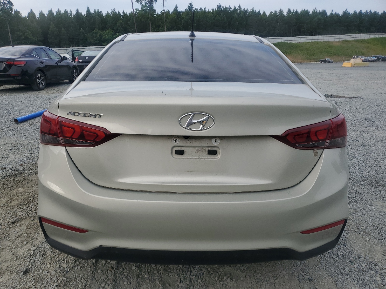 3KPC24A38KE082576 2019 Hyundai Accent Se