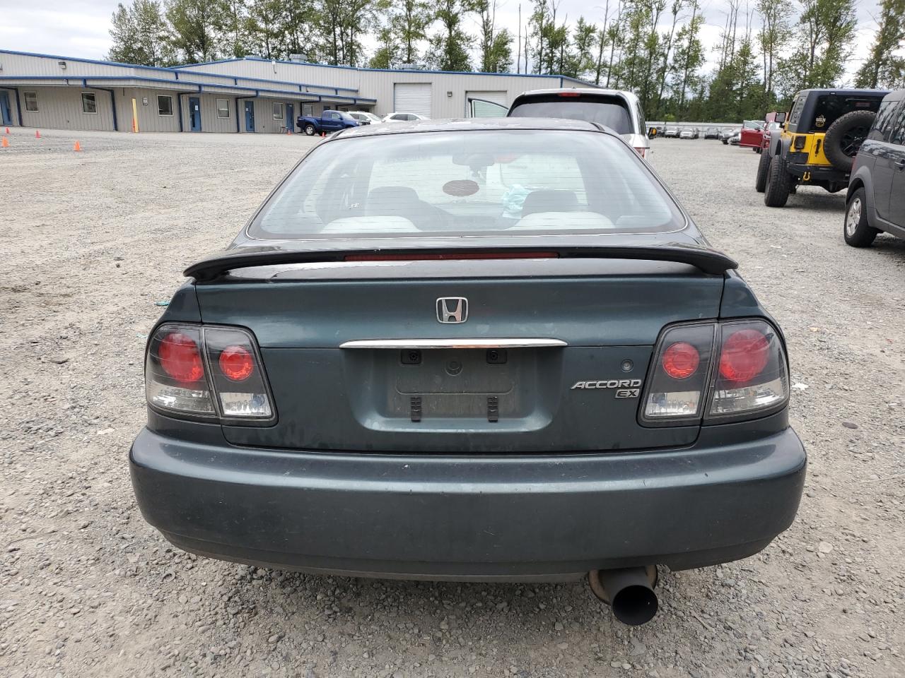 1996 Honda Accord Ex VIN: 1HGCD5655TA057683 Lot: 61072314