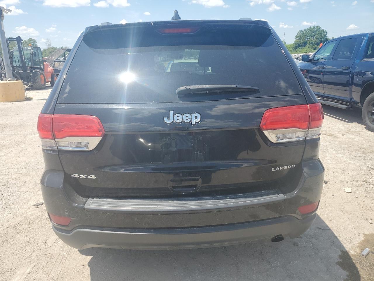 1C4RJFAG5KC736405 2019 Jeep Grand Cherokee Laredo