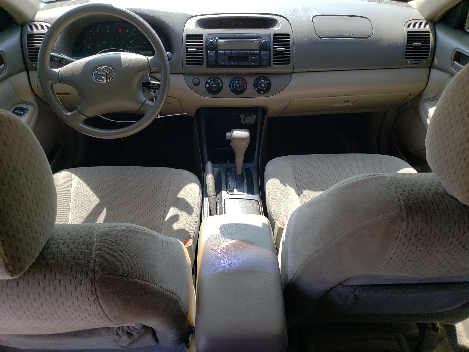 4T1BE32K34U914392 2004 Toyota Camry Le