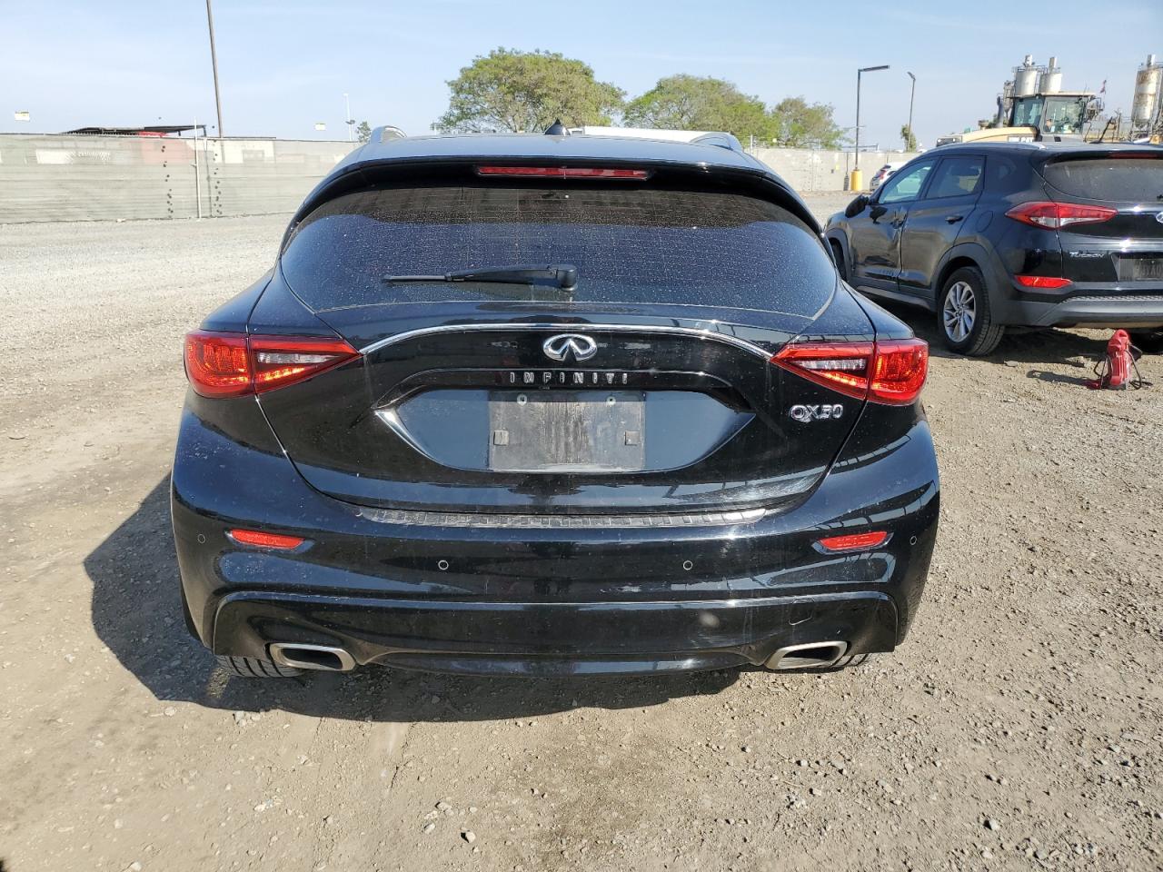 2017 Infiniti Qx30 Base VIN: SJKCH5CPXHA025616 Lot: 57741084