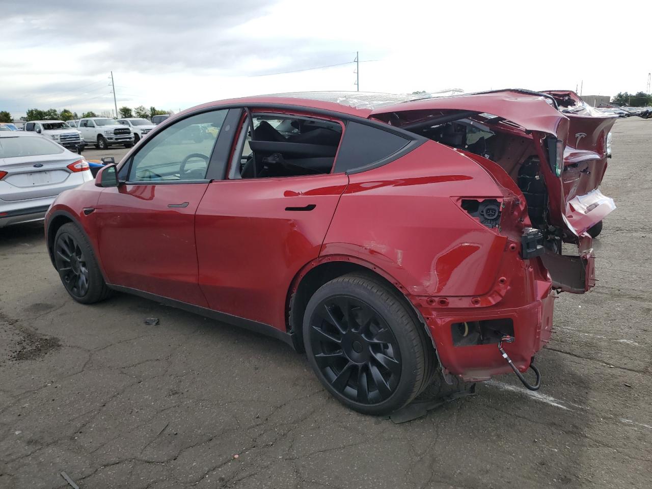 7SAYGDEE2RA251823 2024 TESLA MODEL Y - Image 2