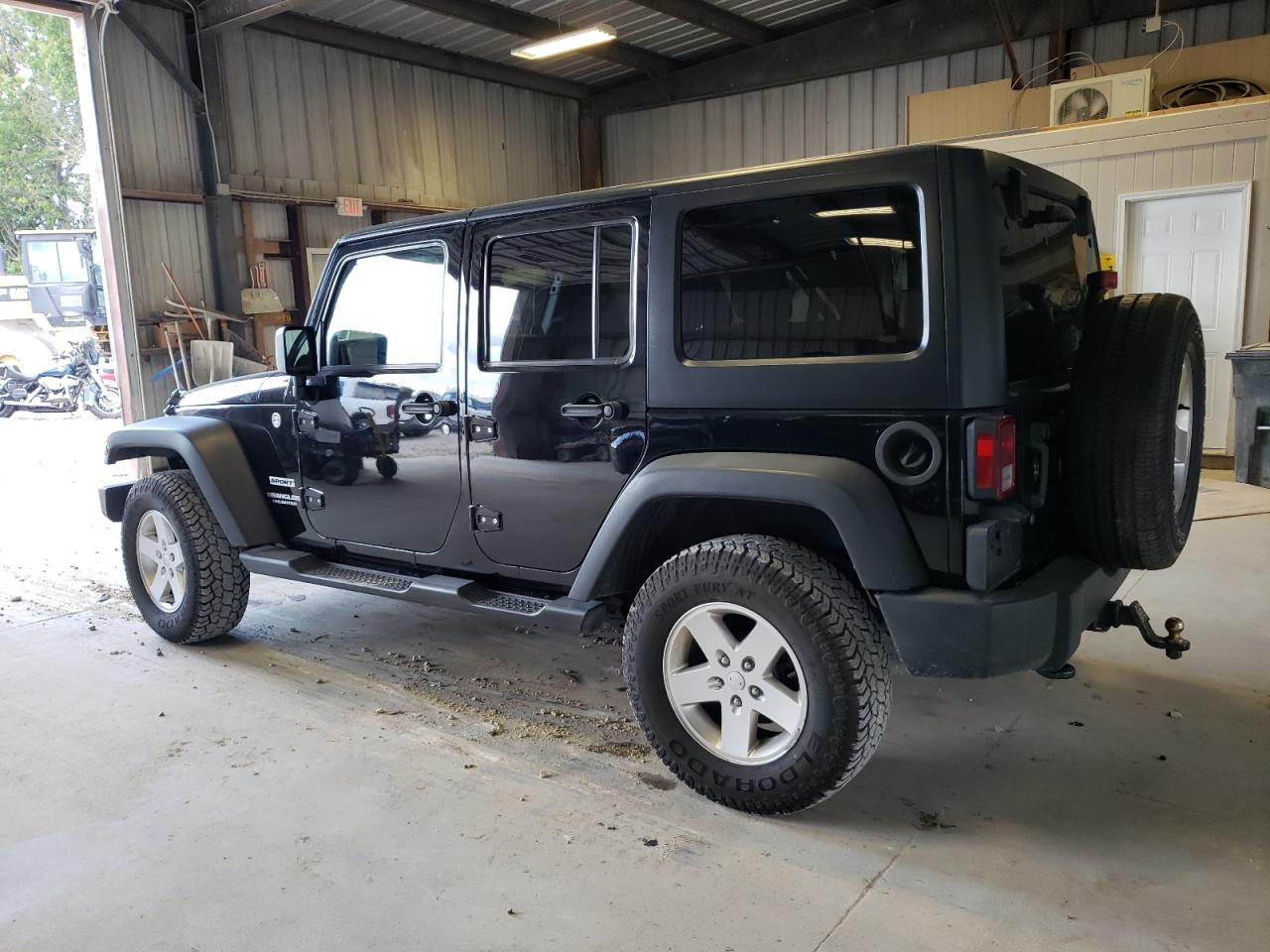 1C4BJWDG1DL600367 2013 Jeep Wrangler Unlimited Sport