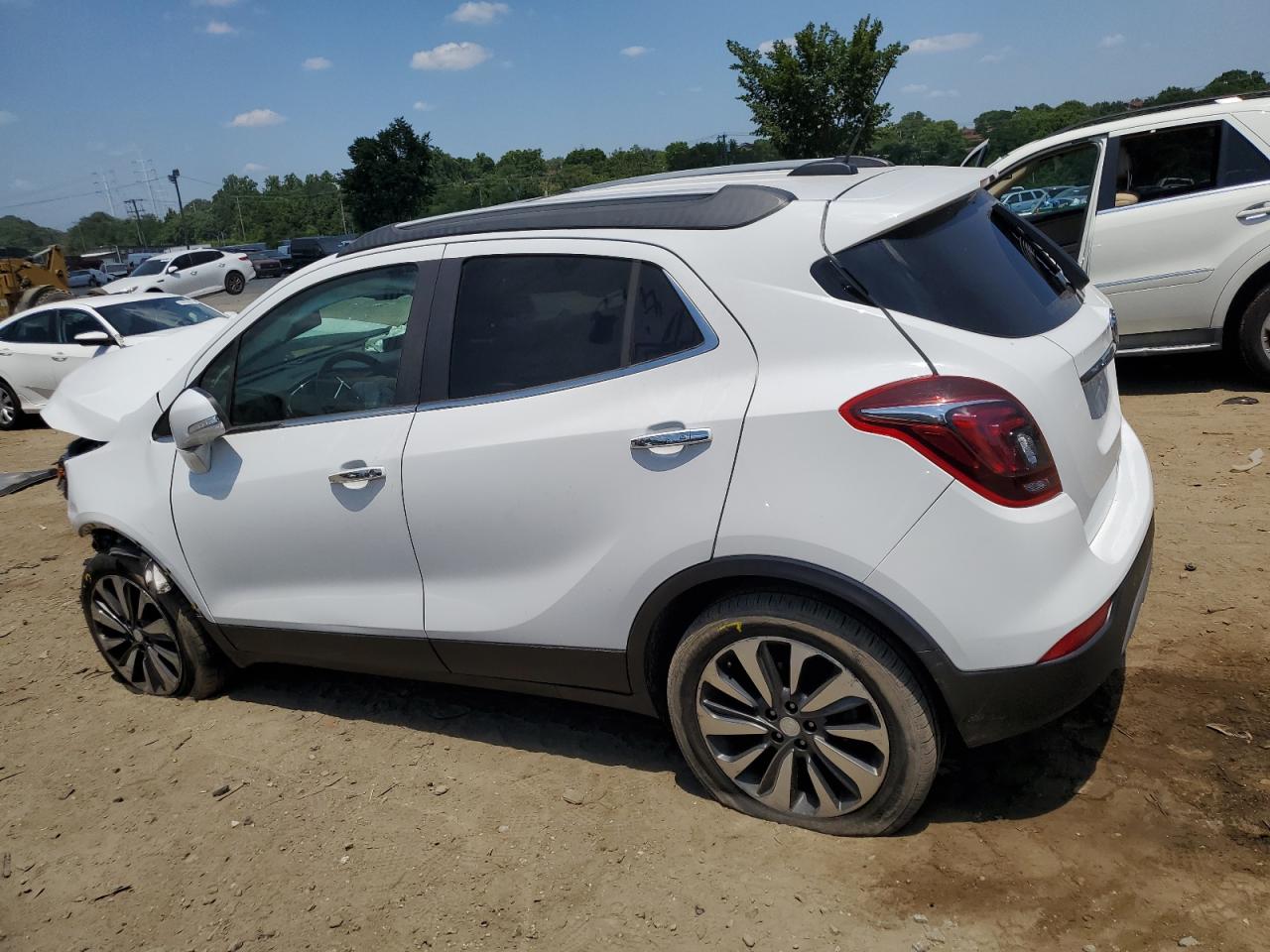 KL4CJCSM3KB878907 2019 BUICK ENCORE - Image 2