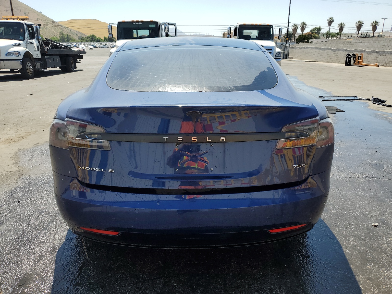 5YJSA1E24JF246719 2018 Tesla Model S