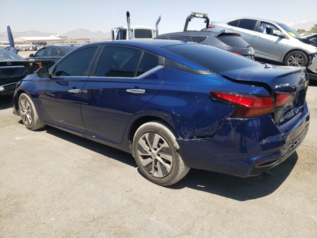 1N4BL4BVXLC179463 Nissan Altima S 2