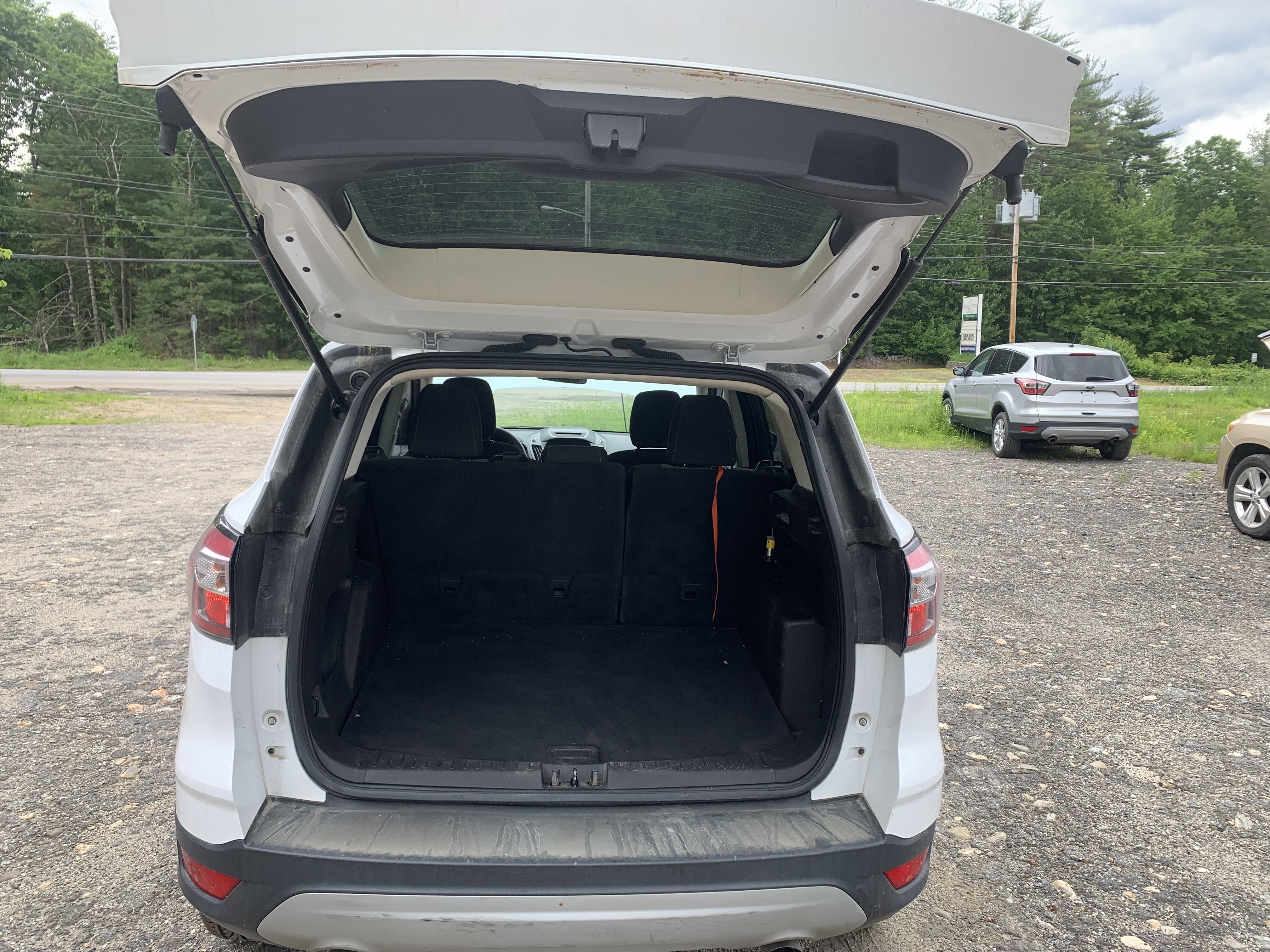 2018 Ford Escape Se vin: 1FMCU9GD9JUC49837