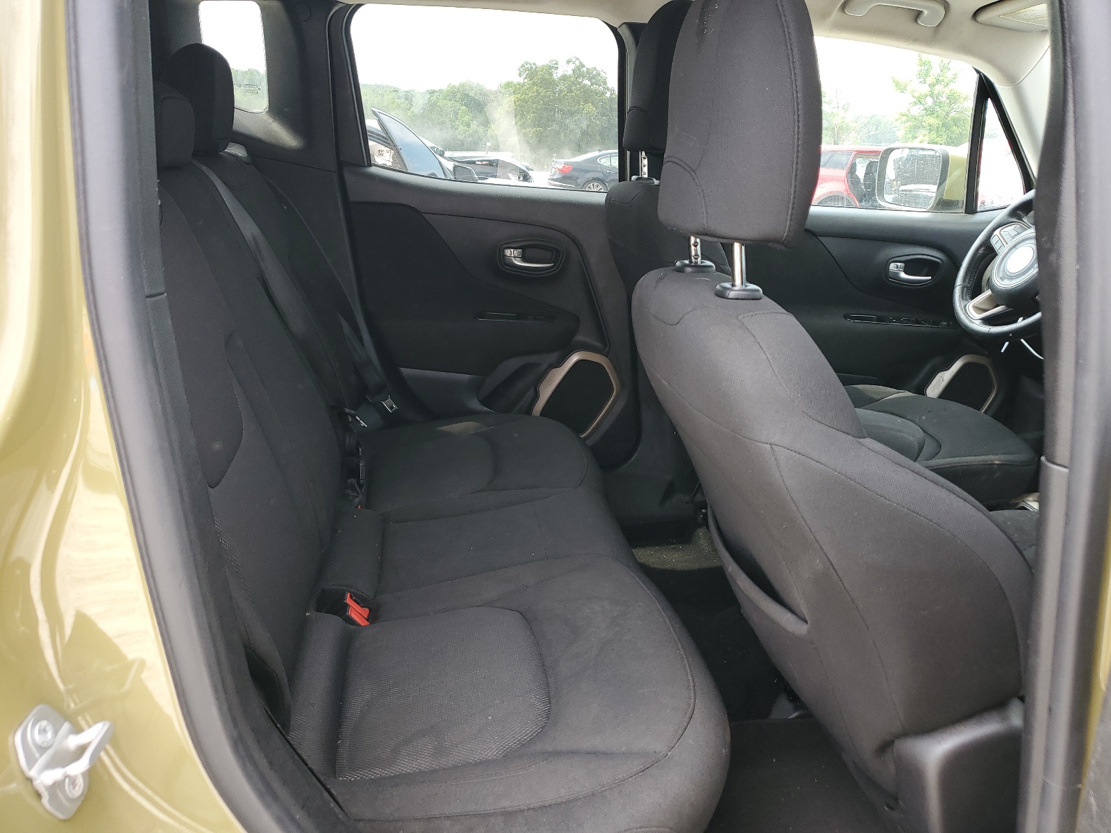 ZACCJABT1FPB98629 2015 Jeep Renegade Latitude