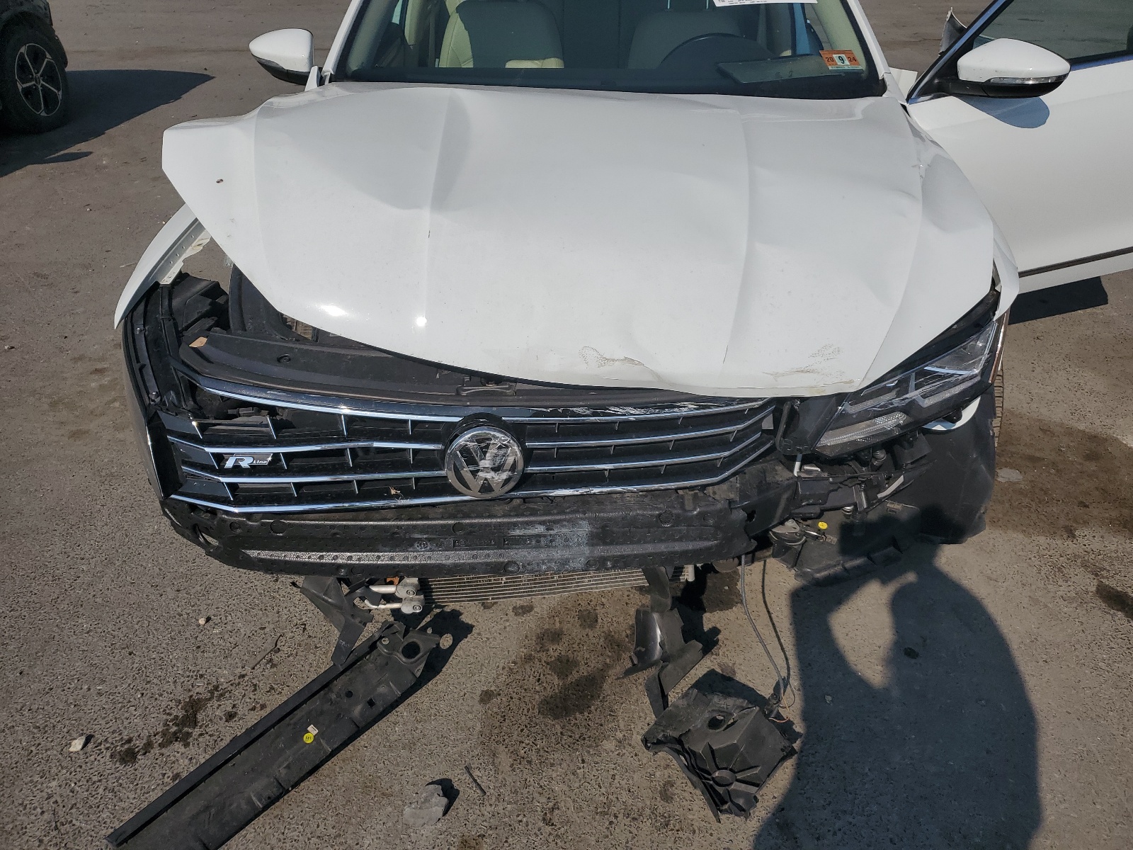 1VWDT7A37HC060553 2017 Volkswagen Passat R-Line