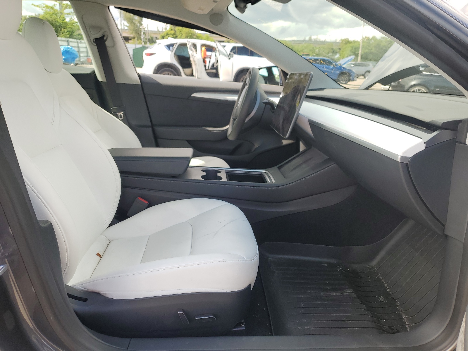 5YJ3E1EA6PF657600 2023 Tesla Model 3