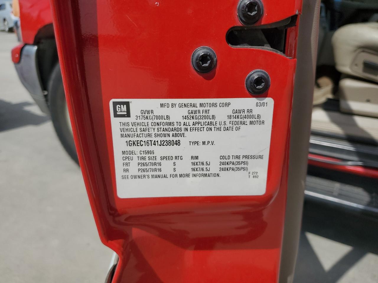 2001 GMC Yukon Xl C1500 VIN: 1GKEC16T41J238048 Lot: 59582064