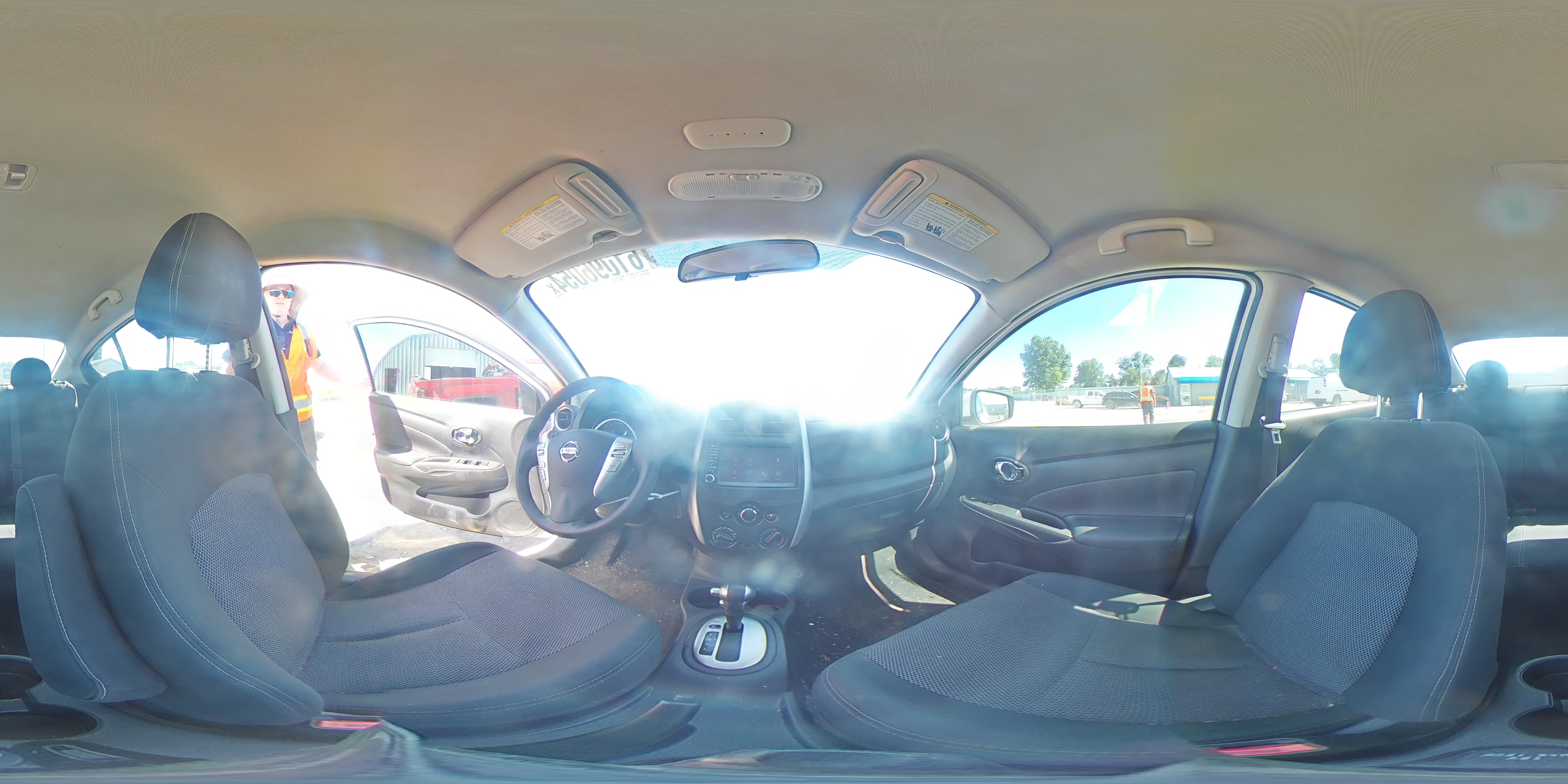 2019 Nissan Versa - Image 13