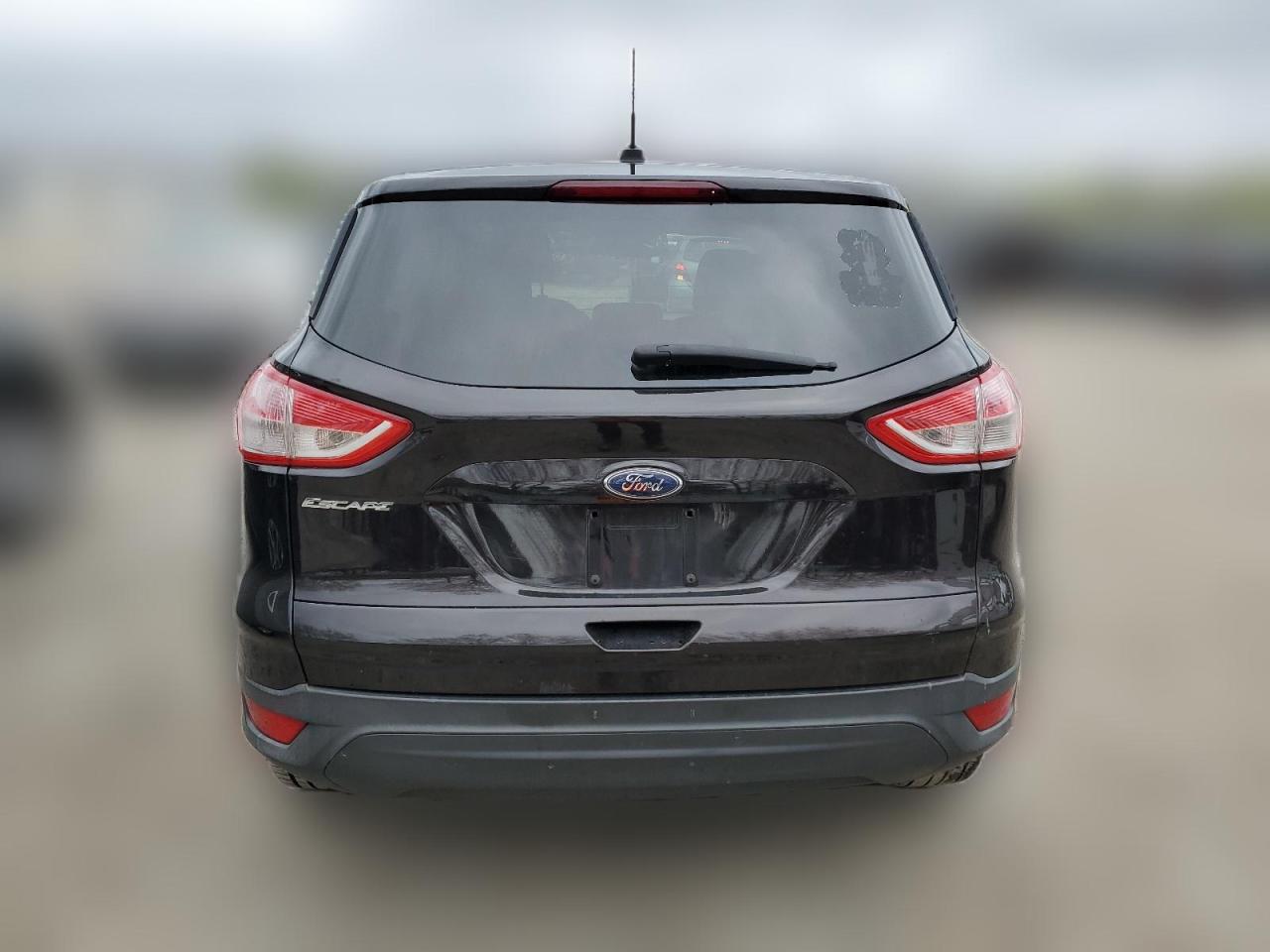 2013 Ford Escape S VIN: 1FMCU0F78DUA10386 Lot: 53263354