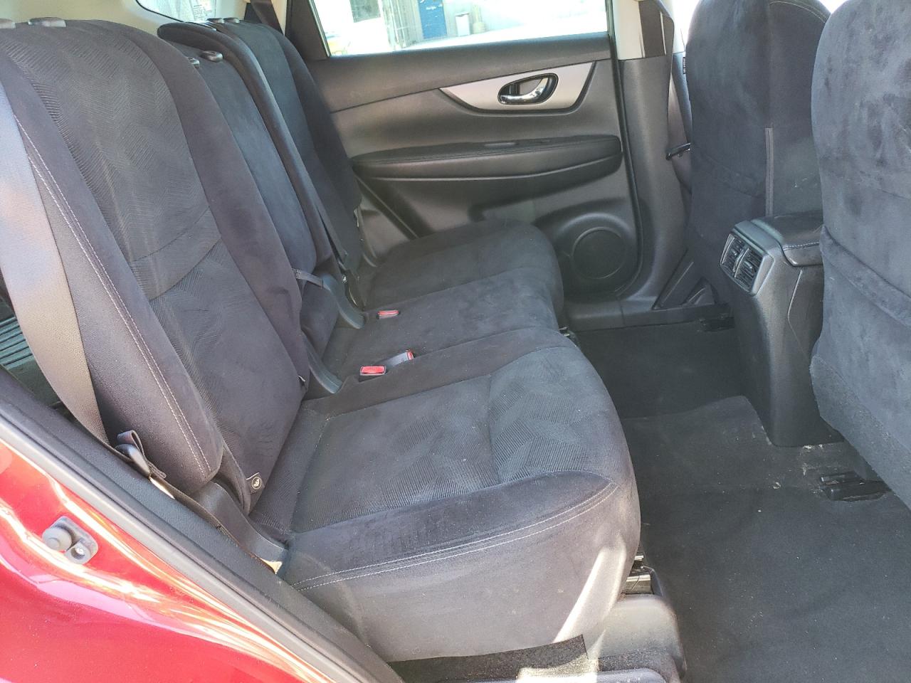 2016 Nissan Rogue S VIN: JN8AT2MT5GW022860 Lot: 60670124