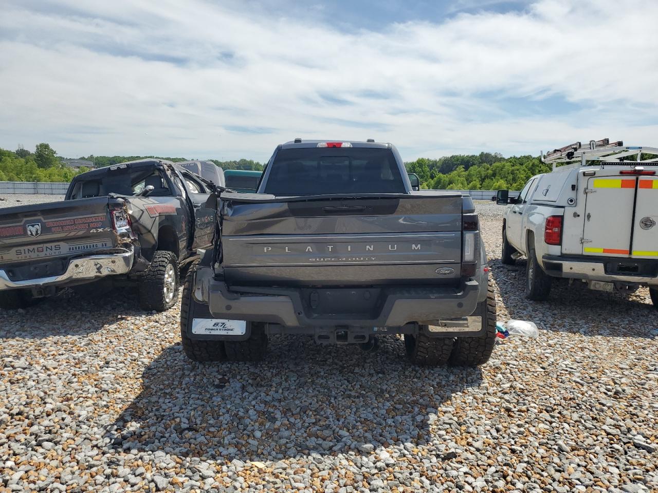 2022 Ford F450 - Image 6