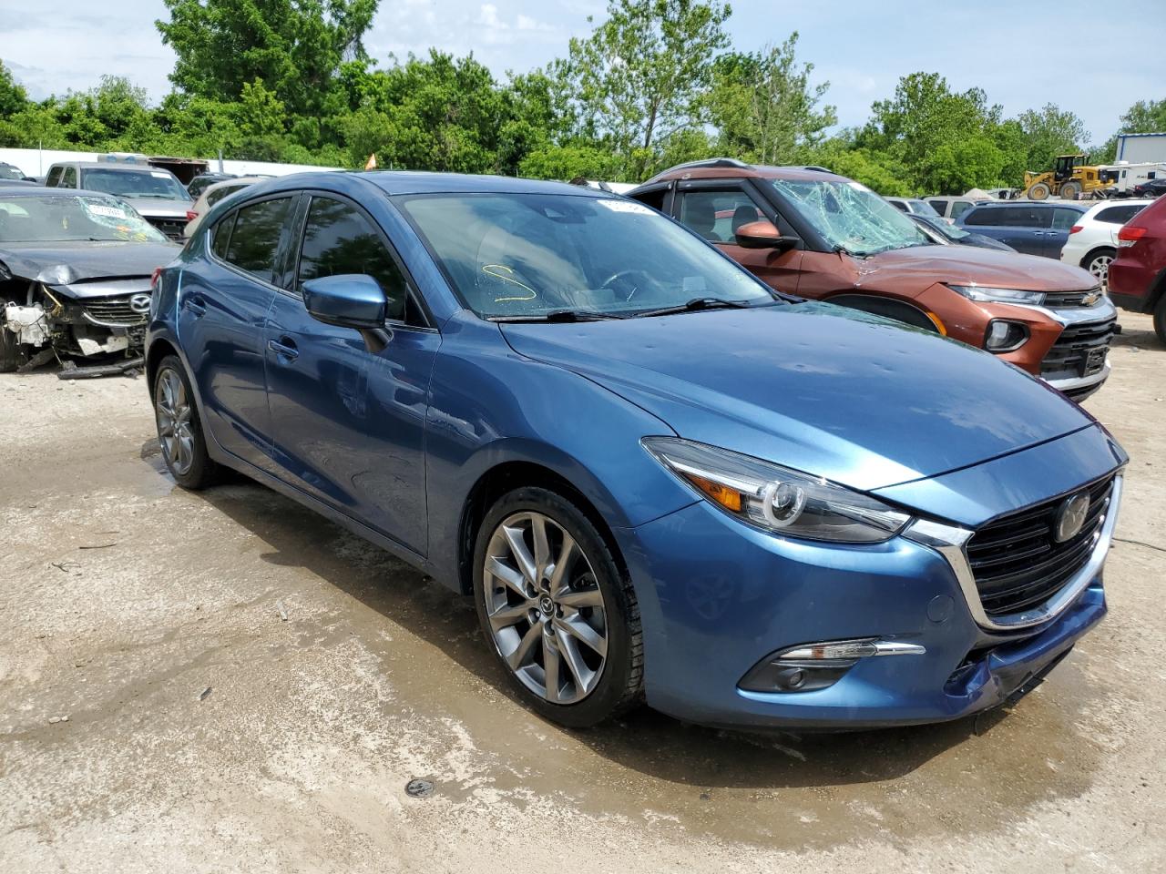 VIN 3MZBN1M32JM202225 2018 MAZDA 3 no.4